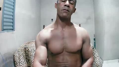 strongdaddyfantastic online show from April 13, 4:24 am