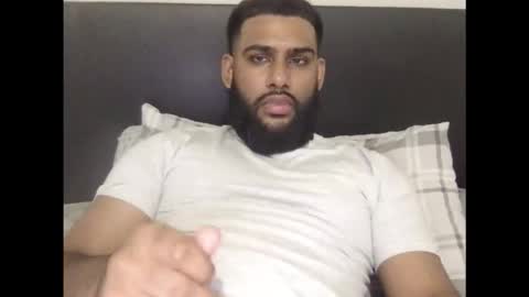 stuckinthe222 online show from November 2, 6:28 am