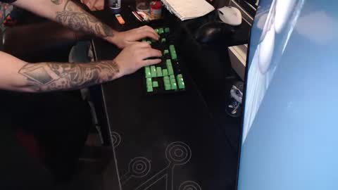 stud69861714 online show from January 10, 6:18 am