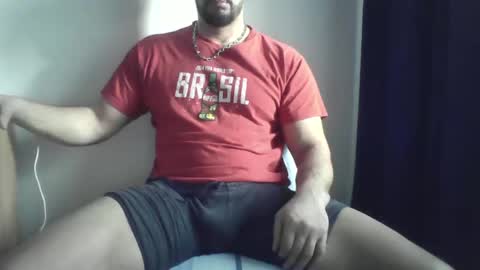Snapshot of studdotcom chatting on February 6, 9:11 am Ero online show from February 6, 9:11 am