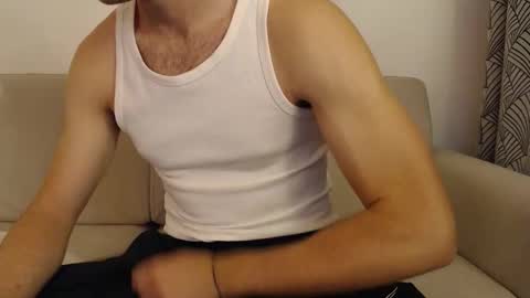 Stud From Paris online show from November 16, 4:42 pm