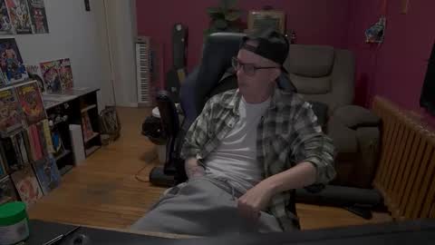 Buck Nunchuck online show from April 28, 6:18 am