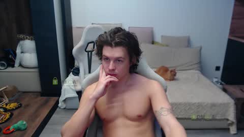 Alice and Sergey online show from February 20, 6:59 am