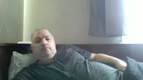 Snapshot of superboy78 chatting on February 1, 11:21 am superboy78 online show from February 1, 11:21 am