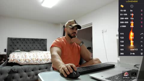 supermanboyxxl online show from March 31, 6:04 am