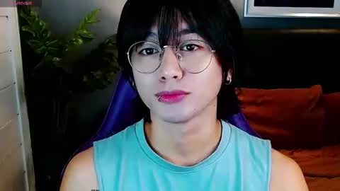 DYLAN online show from March 2, 2:22 am