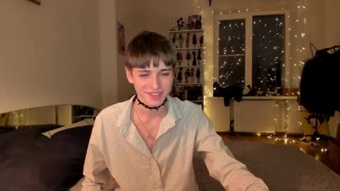 kira online show from January 23, 8:24 pm