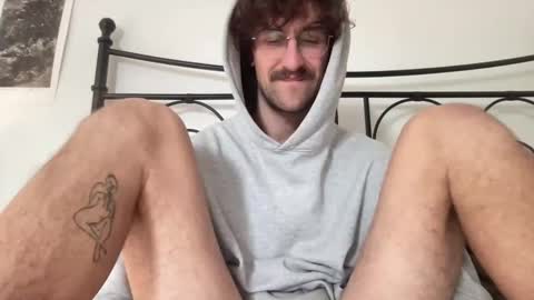 Snapshot of sweet_terence93 chatting on October 24, 3:36 pm Terence online show from October 24, 3:36 pm