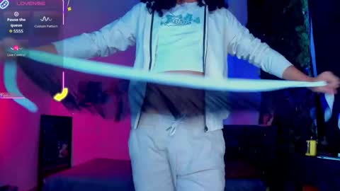 Steven independent model online show from October 28, 3:25 pm