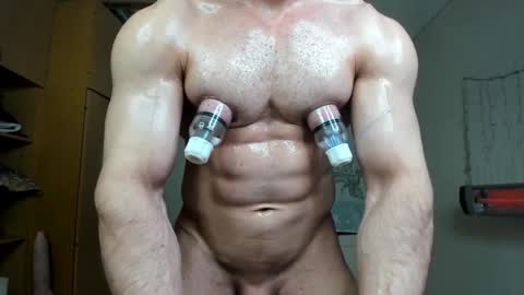 Snapshot of sweetmuscles_boy chatting on September 30, 8:08 am Lorenzo online show from September 30, 8:08 am