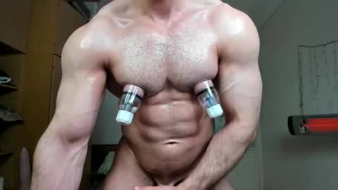 Snapshot of sweetmuscles_boy chatting on October 2, 7:29 pm Lorenzo online show from October 2, 7:29 pm