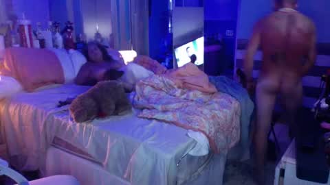 WeAim2PZzz online show from February 3, 10:58 am