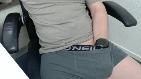 Snapshot of swisstom72 chatting on November 1, 9:41 pm swisstom72 online show from November 1, 9:41 pm