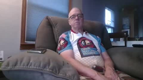 tacrunner66_ online show from February 2, 1:02 am