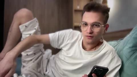 Alex online show from February 13, 5:57 am