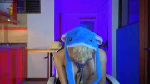 taichi online show from January 10, 7:45 am