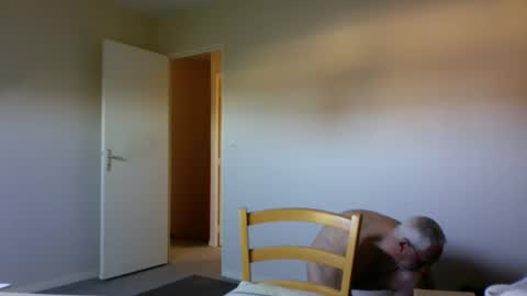 Jack Pierrot online show from March 18, 6:49 am