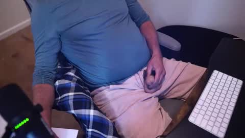 tallguy4unow online show from March 19, 6:33 pm