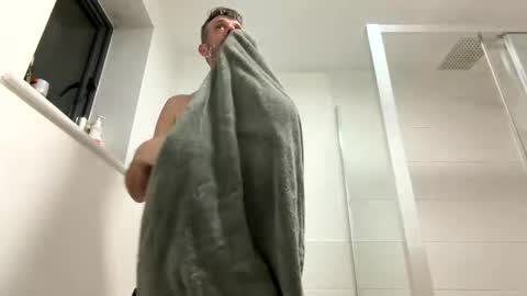 Tall Paul online show from April 1, 8:39 pm