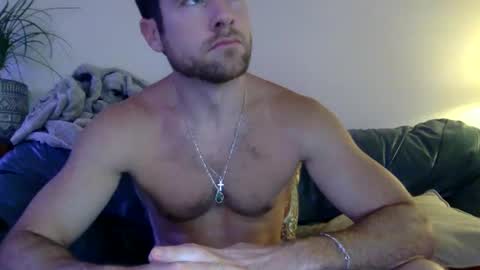 Dr. Love online show from December 18, 11:30 pm