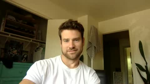 Dr. Love online show from September 9, 7:35 pm