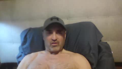Snapshot of tarzeny77 chatting on February 14, 3:58 pm tarzeny77 online show from February 14, 3:58 pm
