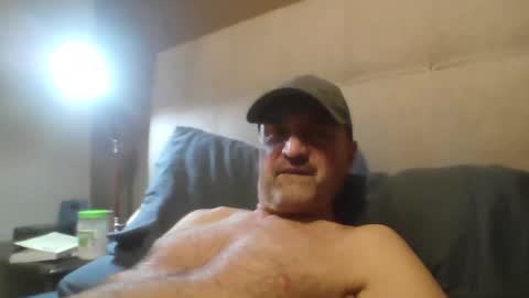 Snapshot of tarzeny77 chatting on December 24, 1:49 am tarzeny77 online show from December 24, 1:49 am