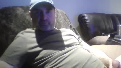 Snapshot of tarzeny77 chatting on February 21, 1:00 am tarzeny77 online show from February 21, 1:00 am