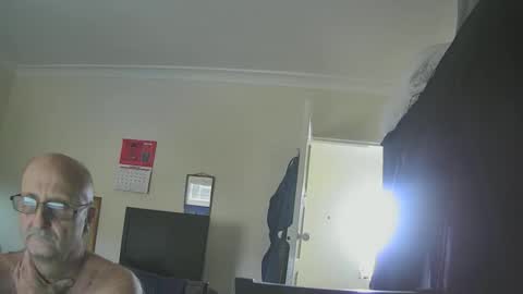 Snapshot of taslicks0739 chatting on October 22, 3:27 pm Tas online show from October 22, 3:27 pm