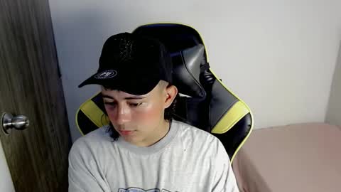 T A T A N online show from November 10, 6:35 pm