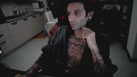 tattedfit online show from December 1, 11:41 pm