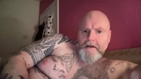 Tattooeddilf 01 online show from January 15, 10:57 pm