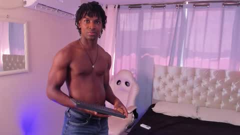 tau_montes online show from November 7, 2:31 pm