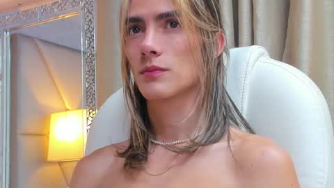 Snapshot of tayler_swift1 chatting on March 9, 2:54 pm tayler_swift1 online show from March 9, 2:54 pm