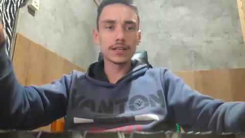 tecnicogatu online show from September 26, 4:43 am