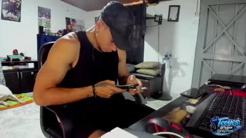 teoyes_ online show from March 27, 6:31 pm