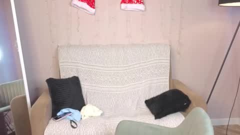 tessaw online show from January 7, 6:29 am