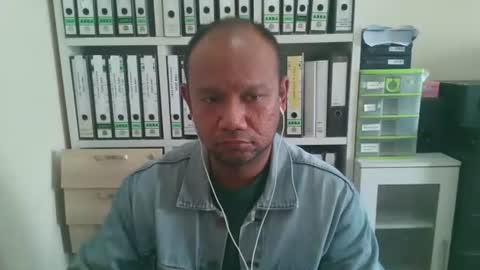 yours online show from April 9, 7:14 am