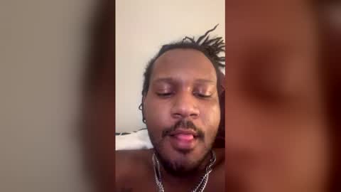 tgregory5980 online show from March 10, 4:51 am