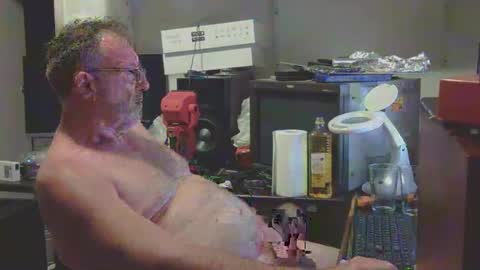 thang5545 online show from February 8, 1:11 pm