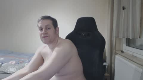 Snapshot of thatguyyeahhim chatting on January 16, 12:02 am thatguyyeahhim online show from January 16, 12:02 am