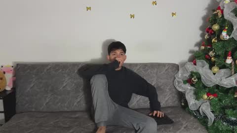 the_boys02 online show from December 20, 7:54 pm