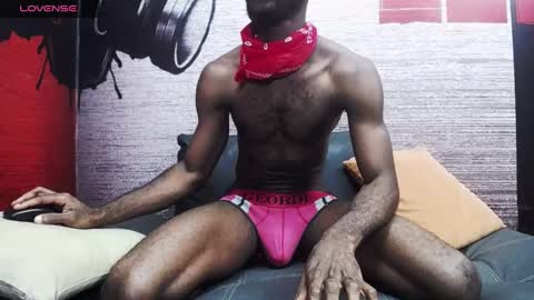 Snapshot of the_king_ricky chatting on February 24, 8:03 pm Ricky Brawn online show from February 24, 8:03 pm