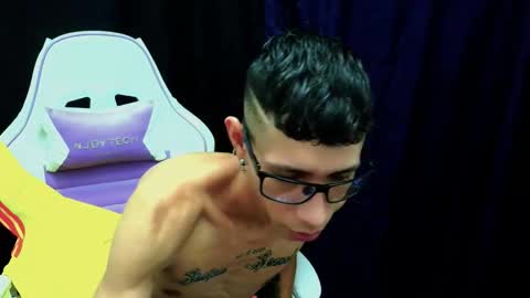 the_latin_boy02 online show from October 29, 8:23 pm