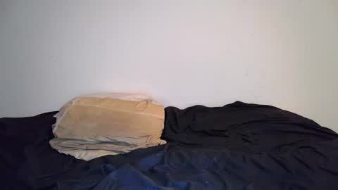 Theetwohander online show from March 2, 3:34 am