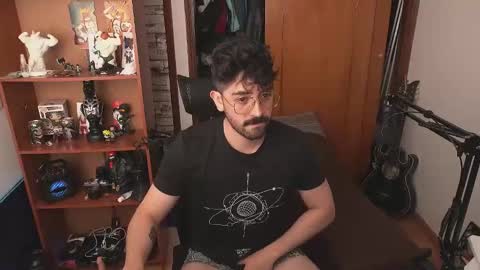 Wolf Independent model online show from March 18, 4:10 pm