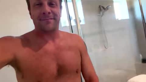 theficksed online show from November 12, 8:25 pm