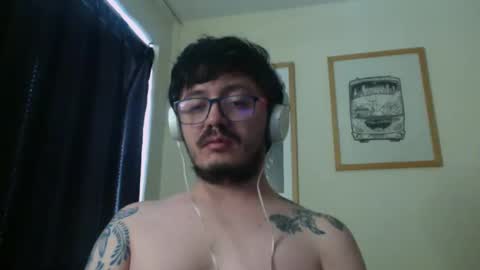 Snapshot of theguitarmistery chatting on October 13, 2:12 pm theguitarmistery online show from October 13, 2:12 pm