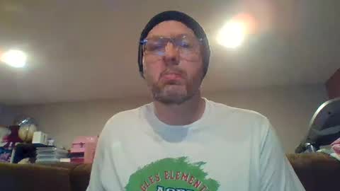 Snapshot of theo6974z chatting on January 30, 3:55 am theo6974z online show from January 30, 3:55 am