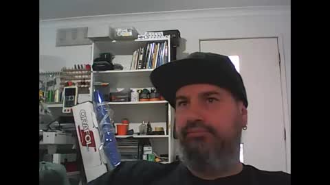 aussiebeard online show from December 19, 1:35 am